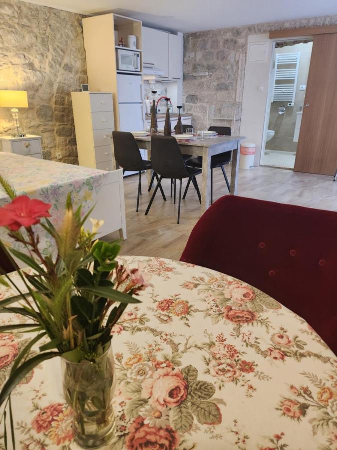 Zibi Appartement *
